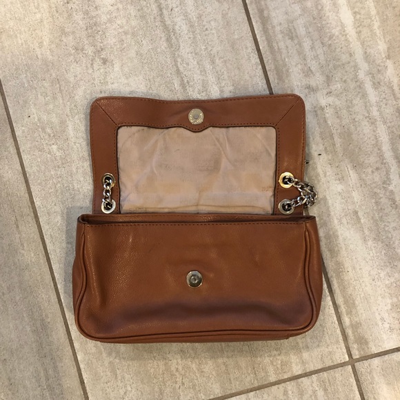 Micheal Kors Purse - Picture 5 of 8